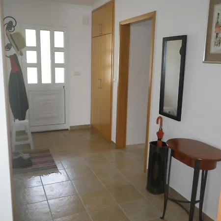'casa Do Gabriel' Spacious Madeirian With Private Garden And Ocean View Vakantiehuis