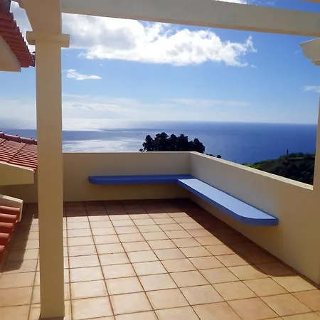 'casa Do Gabriel' Spacious Madeirian With Private Garden And Ocean View